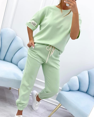 Djana dámská dvoudílná souprava – minimalistický outfit s tričkem a joggery