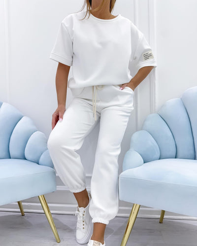 Djana dámská dvoudílná souprava – minimalistický outfit s tričkem a joggery