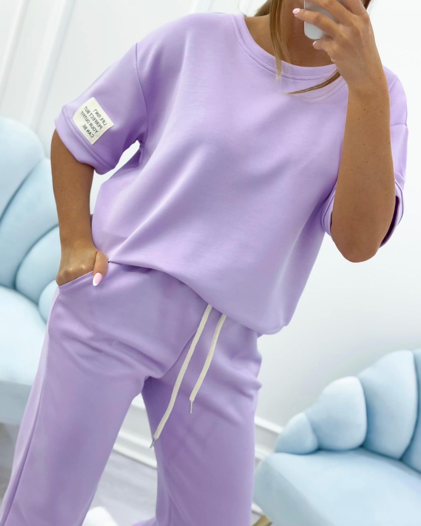Djana dámská dvoudílná souprava – minimalistický outfit s tričkem a joggery
