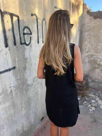 Monique | Lehké letní šaty bez rukávů s knoflíky
