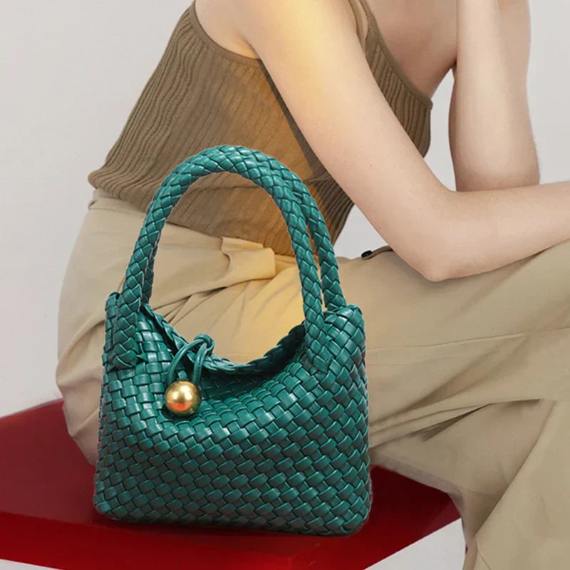 Astrid™ | Luxusní Kožená Taška se Zlatými Detaily