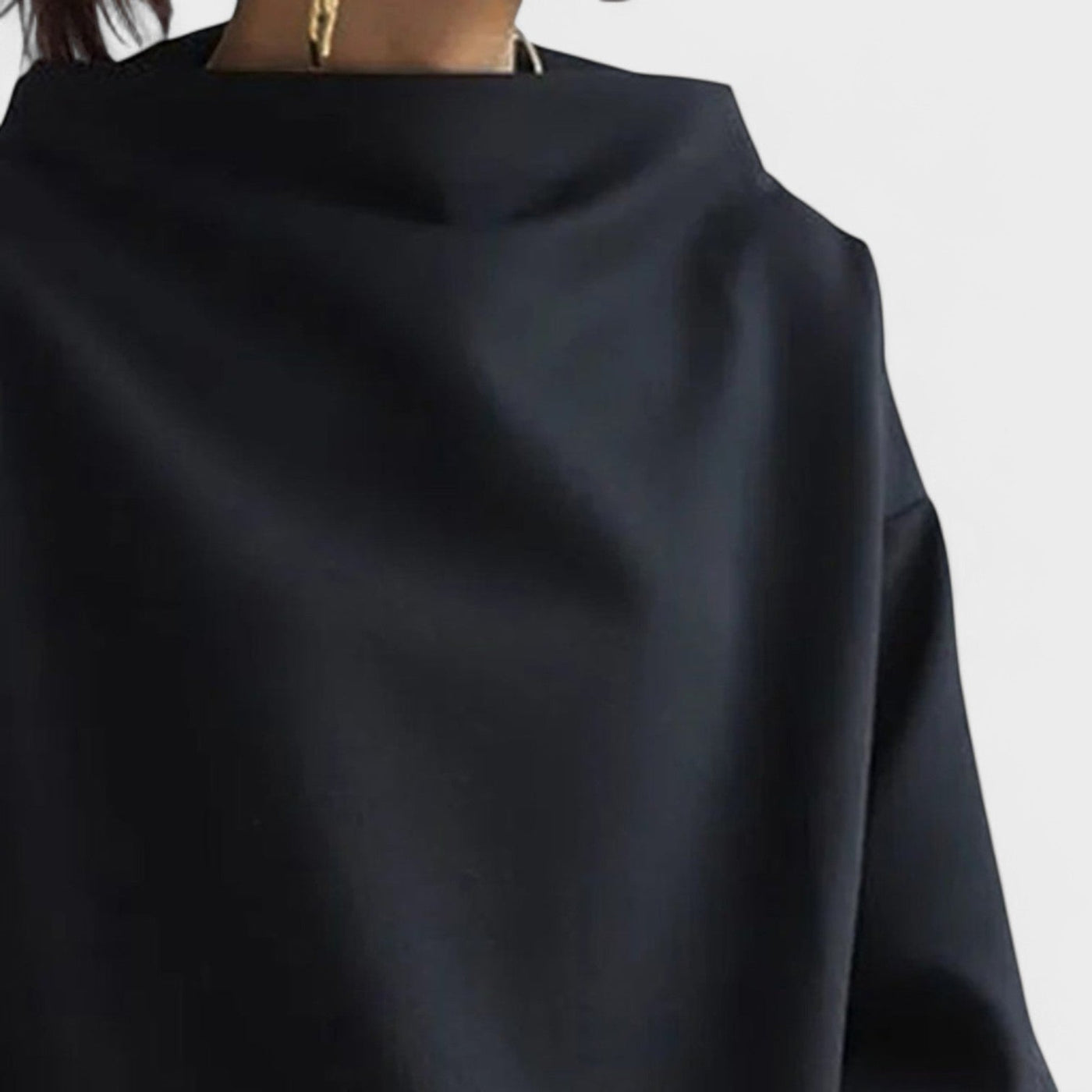Lenka – Volná minimalistická mikina s lodičkovým výstřihem