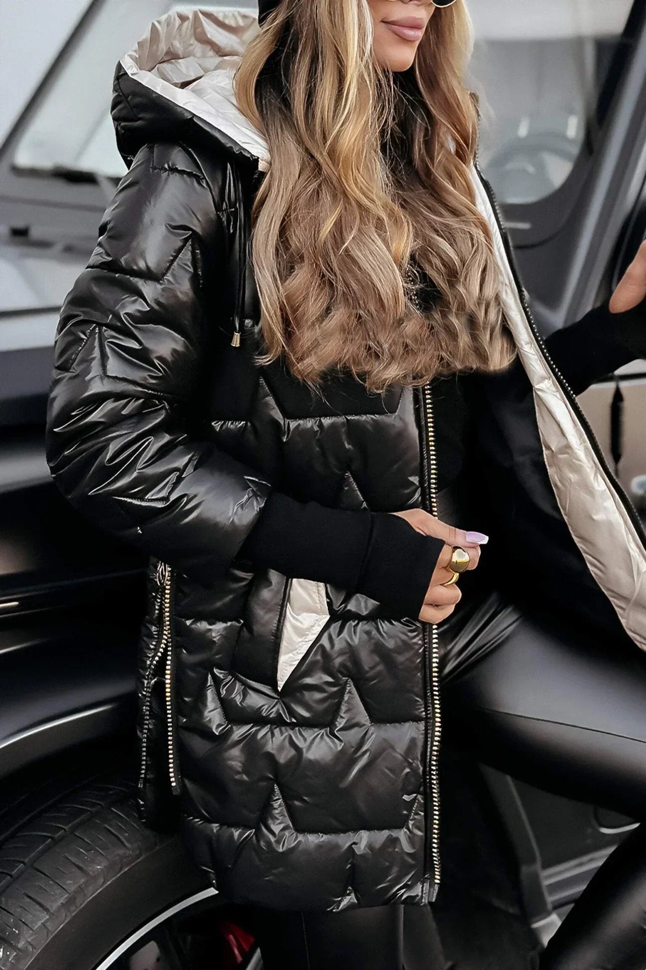 Aleksandra - Elegantní zimní kabát s kapucí a podšívkou